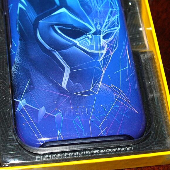 Black Panther iPhone X Case - OtterBox Symmetry - Marvel Avengers - Picture 6 of 6